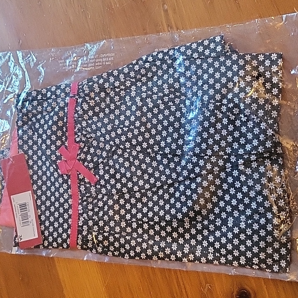 NWT Daisy Skirt, 3A